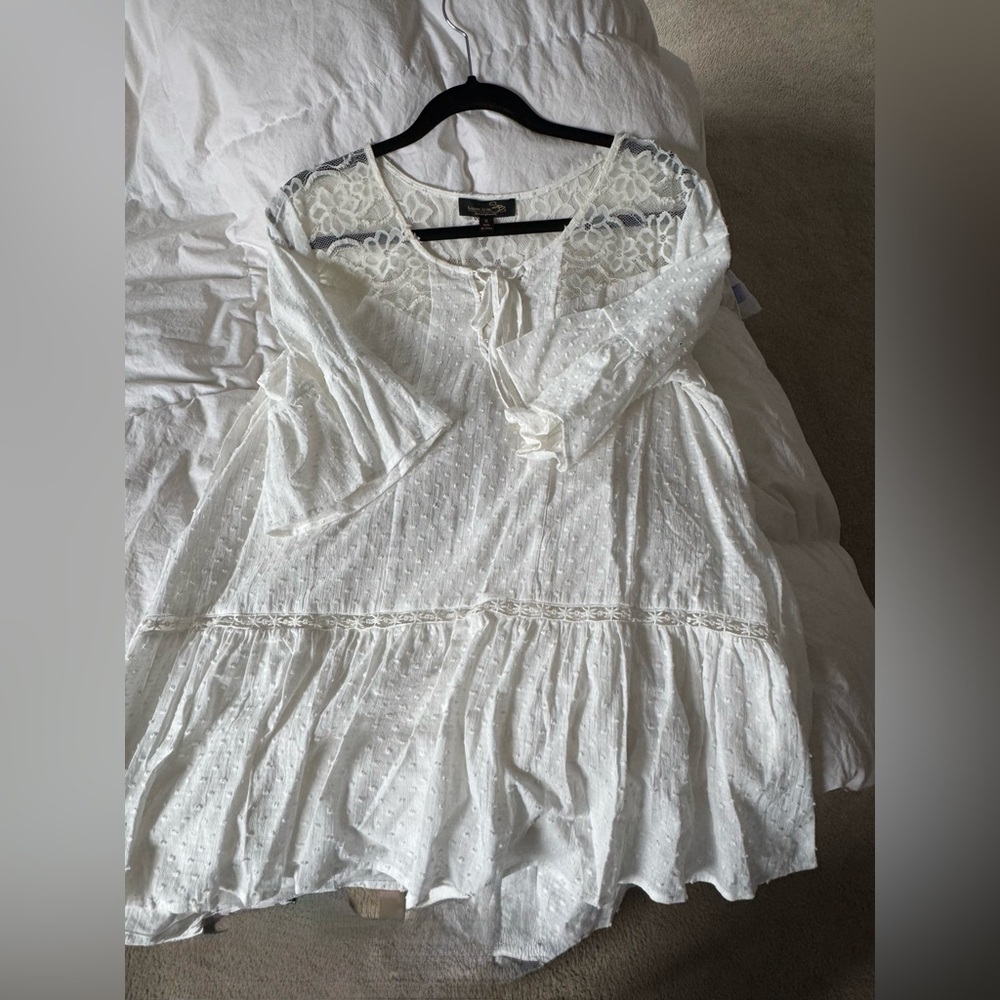 Suzanne Betro White Lace Blouse
